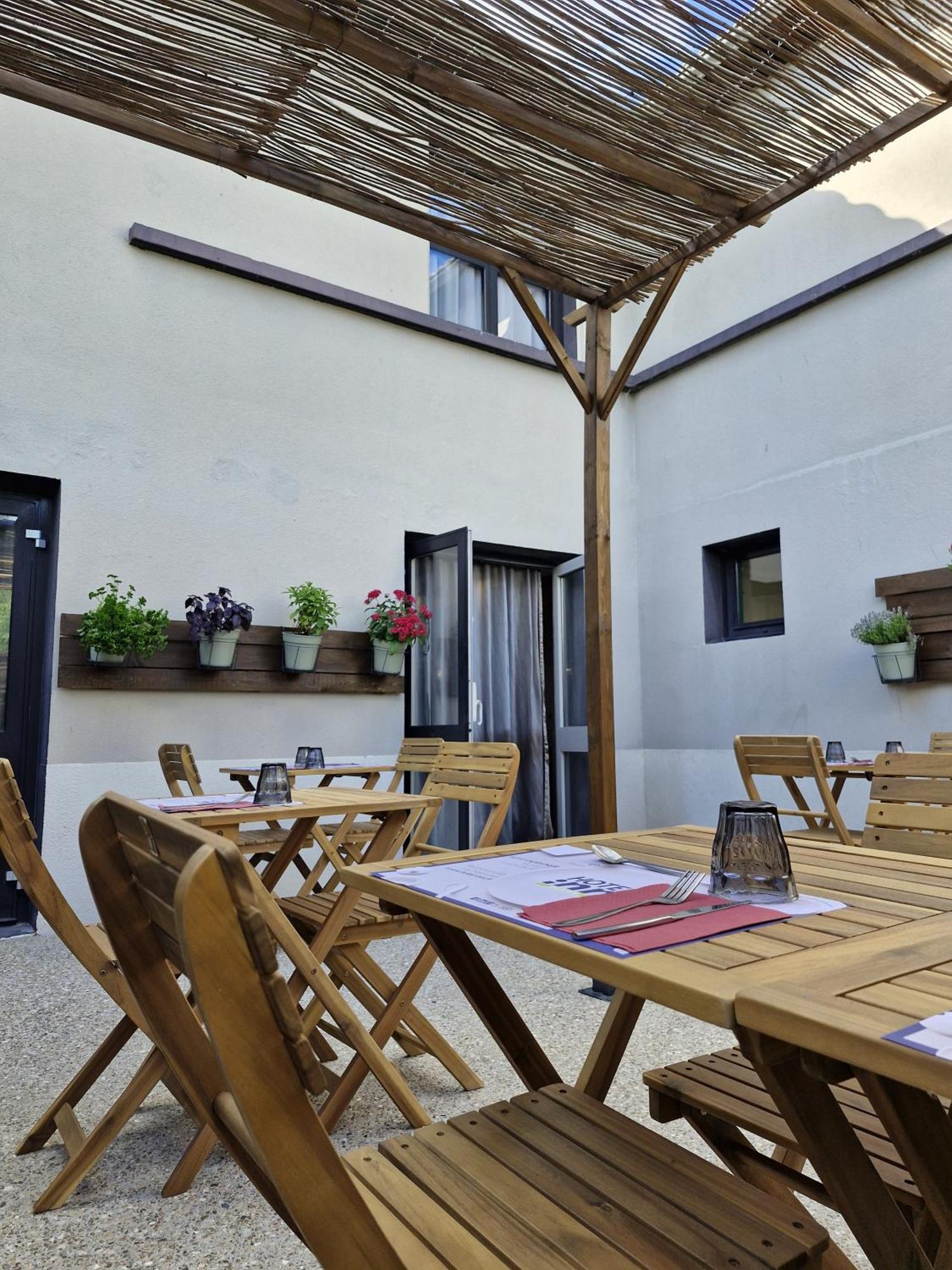Hotel Inn Design - Restaurant L'Escale Rochefort  Buitenkant foto